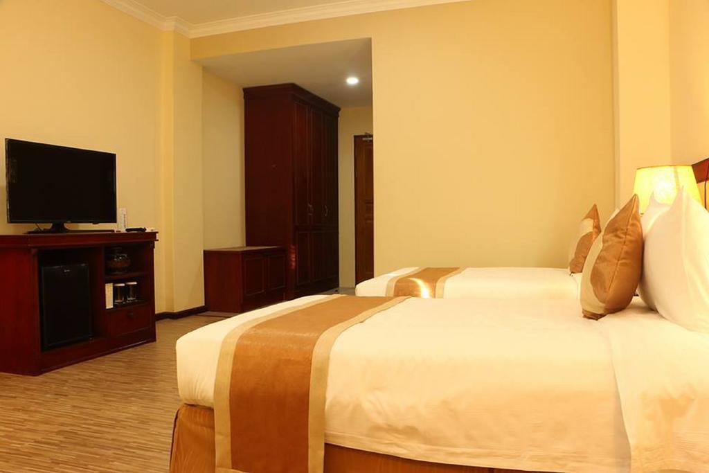 Victoria Palace Hotel Мандалей Екстериор снимка