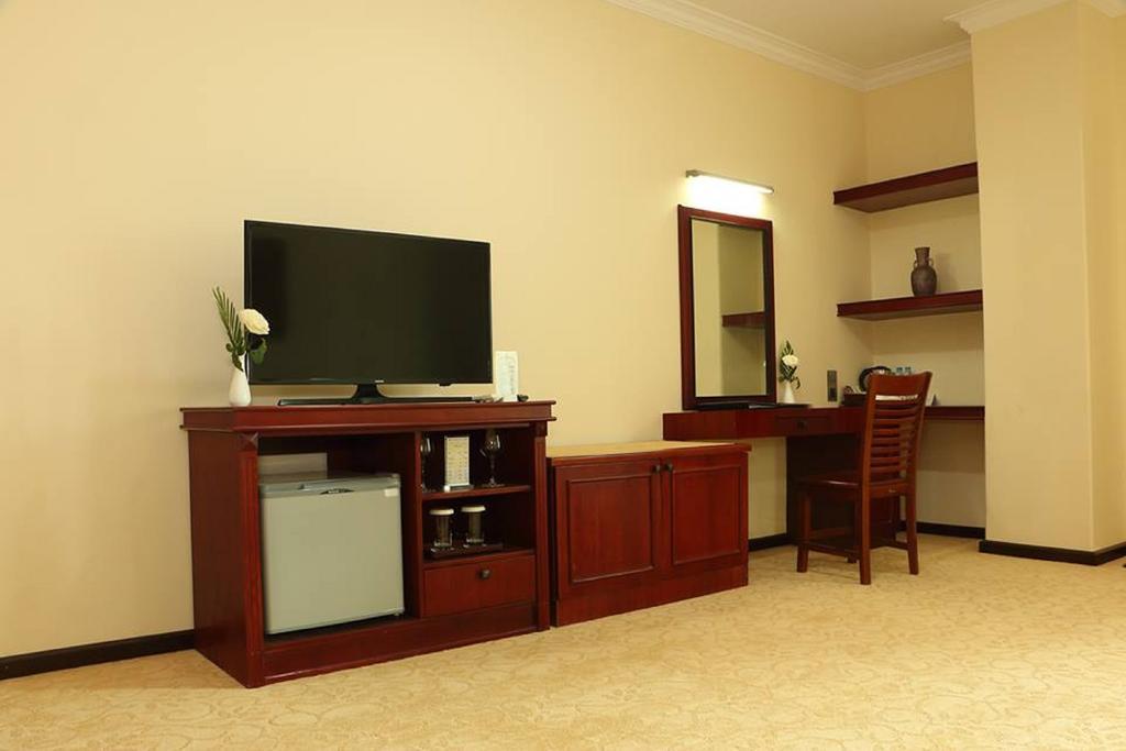 Victoria Palace Hotel Мандалей Екстериор снимка