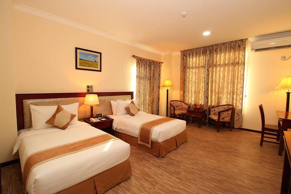 Victoria Palace Hotel Мандалей Екстериор снимка