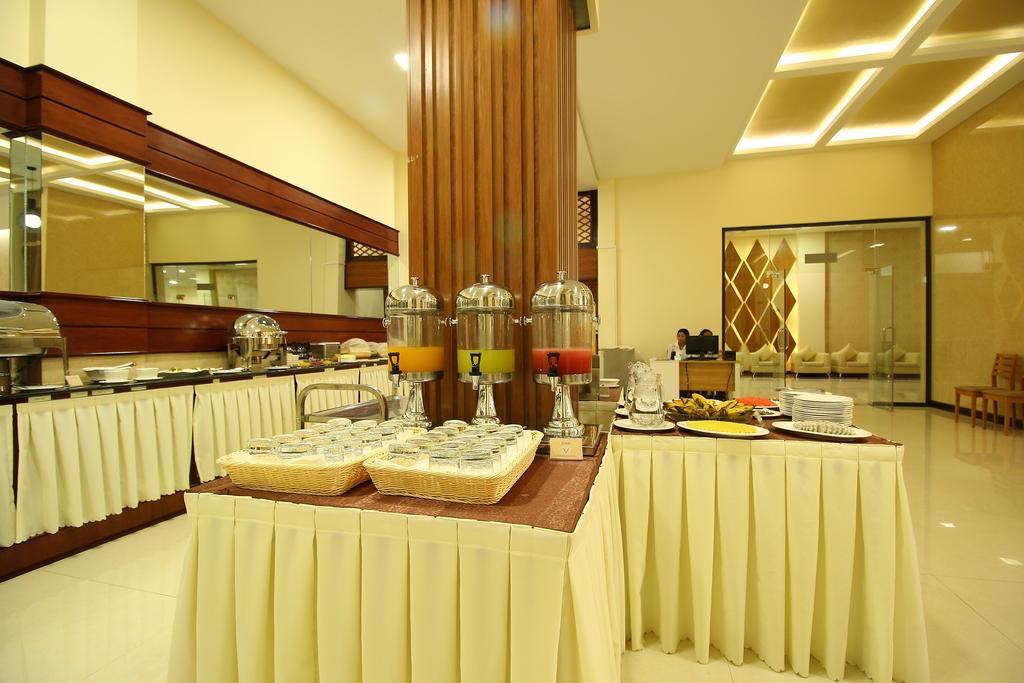 Victoria Palace Hotel Мандалей Екстериор снимка
