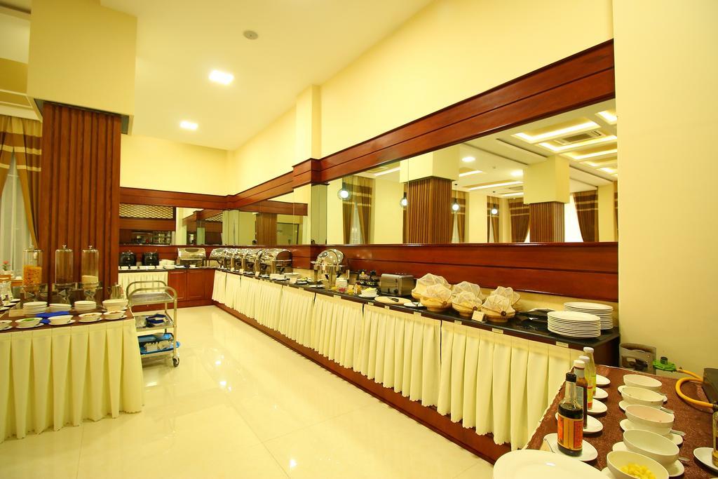 Victoria Palace Hotel Мандалей Екстериор снимка